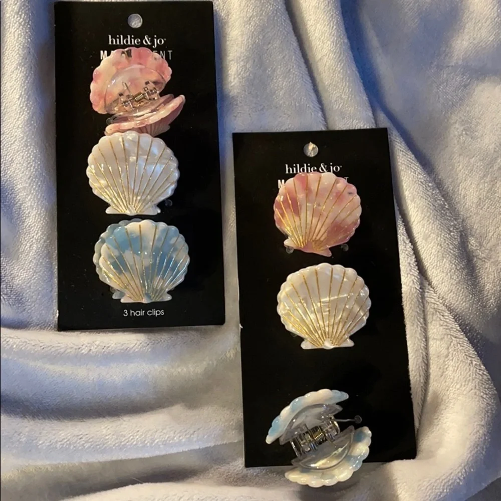 Set of 6 Total - Seashell “Clam” Clips
